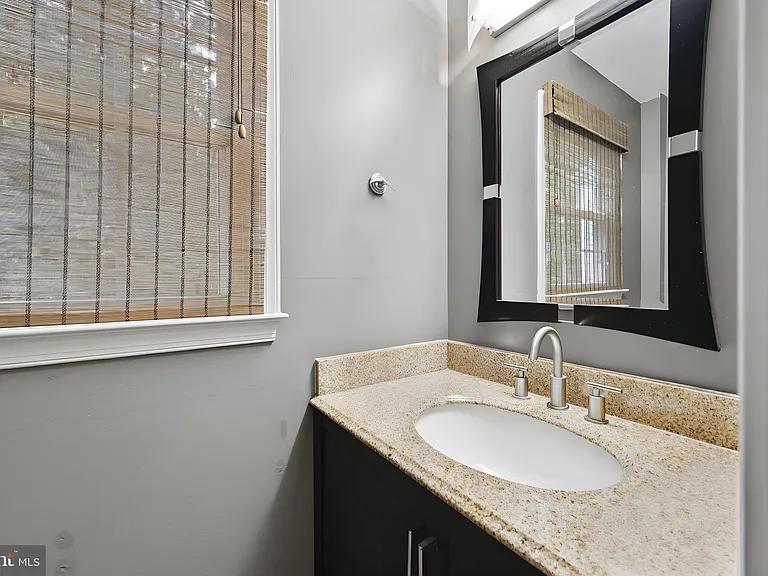10212 Winged Elm Cir — Photo 9