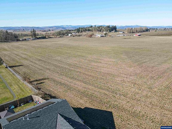 2nd image of 500 Merlot St