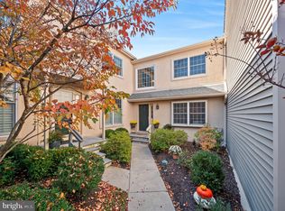 23 Wingstone Ln, Devon, PA 19333