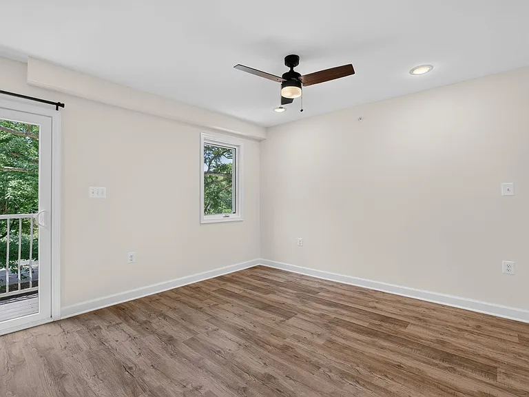 501 Roman Way #101 — Photo 18