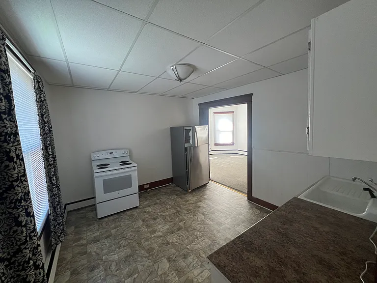 20 Bunn St #2 — Photo 4