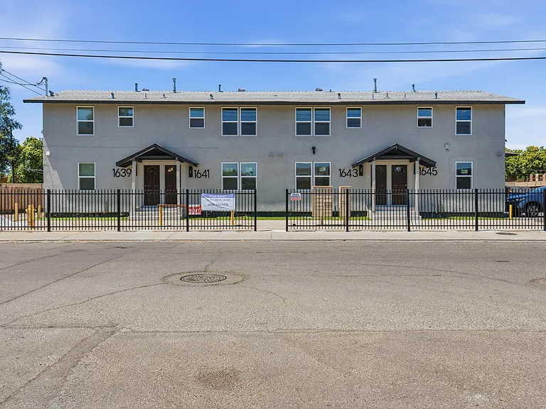 1639 E 6th St #1639 — Photo 15