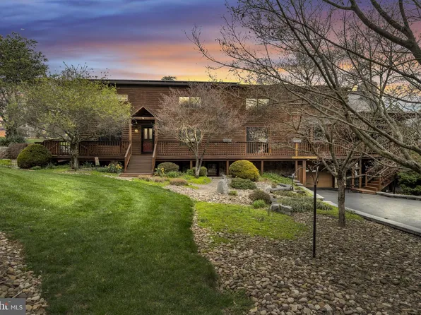 254 Stuart Rd, Carlisle, PA 17015