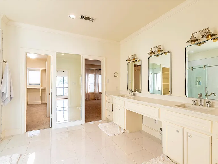 4233 Childress St — Photo 31