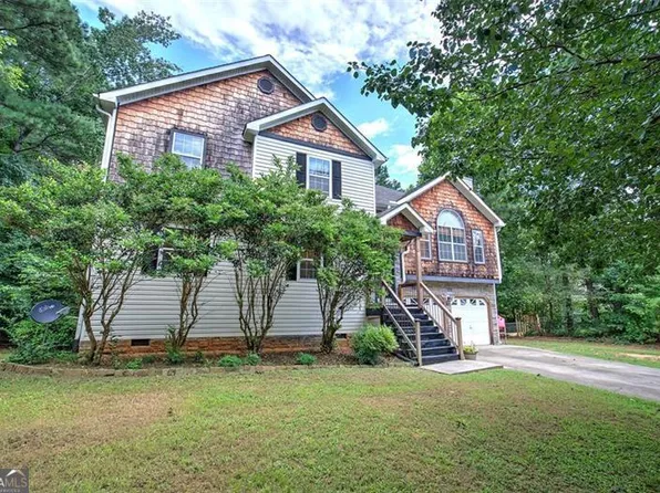 95 Greatwood Dr, White, GA 30184