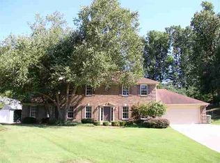 626 Foxfire Rd, Elizabethtown, KY 42701