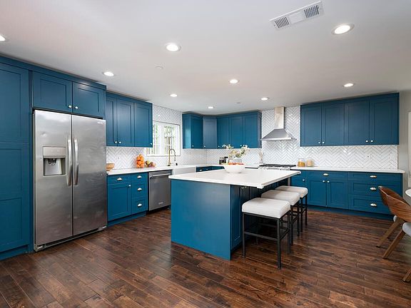 5th image of 330 Alameda De Las Pulgas