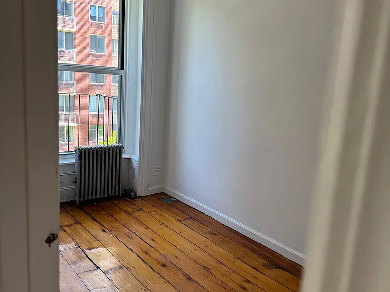 564 Atlantic Ave #4A — Photo 6