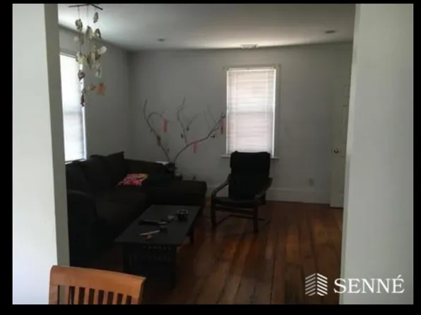 340 Franklin St APT 2, Cambridge, MA 02139