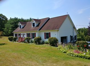 185 Meadow Ridge Acres Rd, Dingmans Ferry, PA 18328