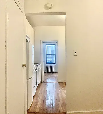 Rented by Bond New York | media 12