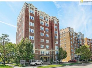323 Emanuel Cleaver Ii Blvd APT 1D, Kansas City, MO 64112