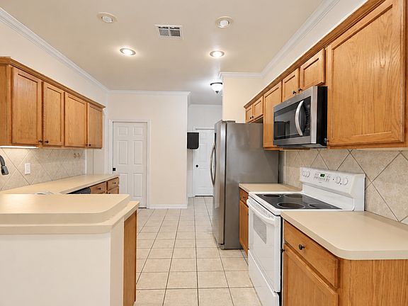 2303 Ridgeway (4)_09162026