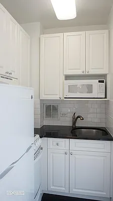 Rented by Citi Habitats | media 10