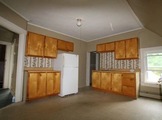 27 High St APT 2, Waterville, ME 04901