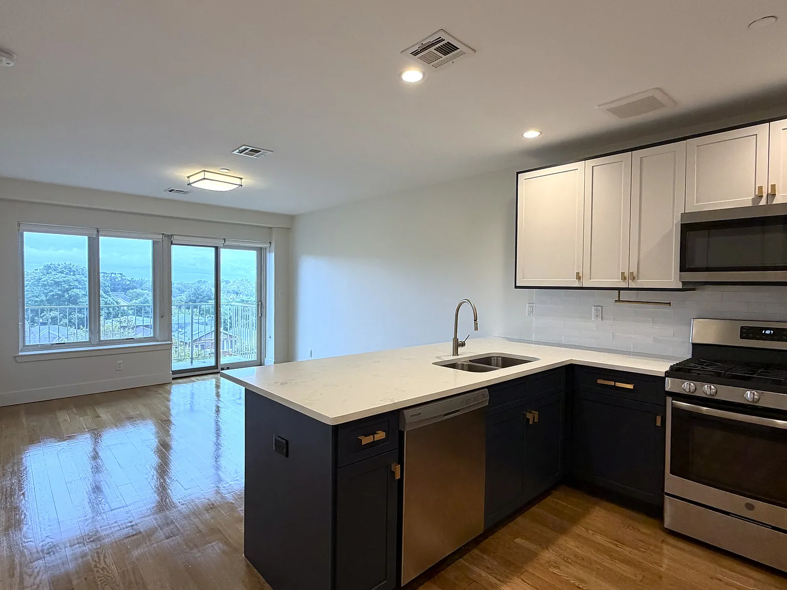 1704 Ocean Ave — Photo 1