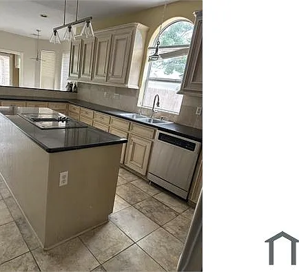 8505 Wyndham Village Dr — Photo 9