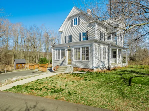 908 Chamberlain Hwy, Berlin, CT 06037