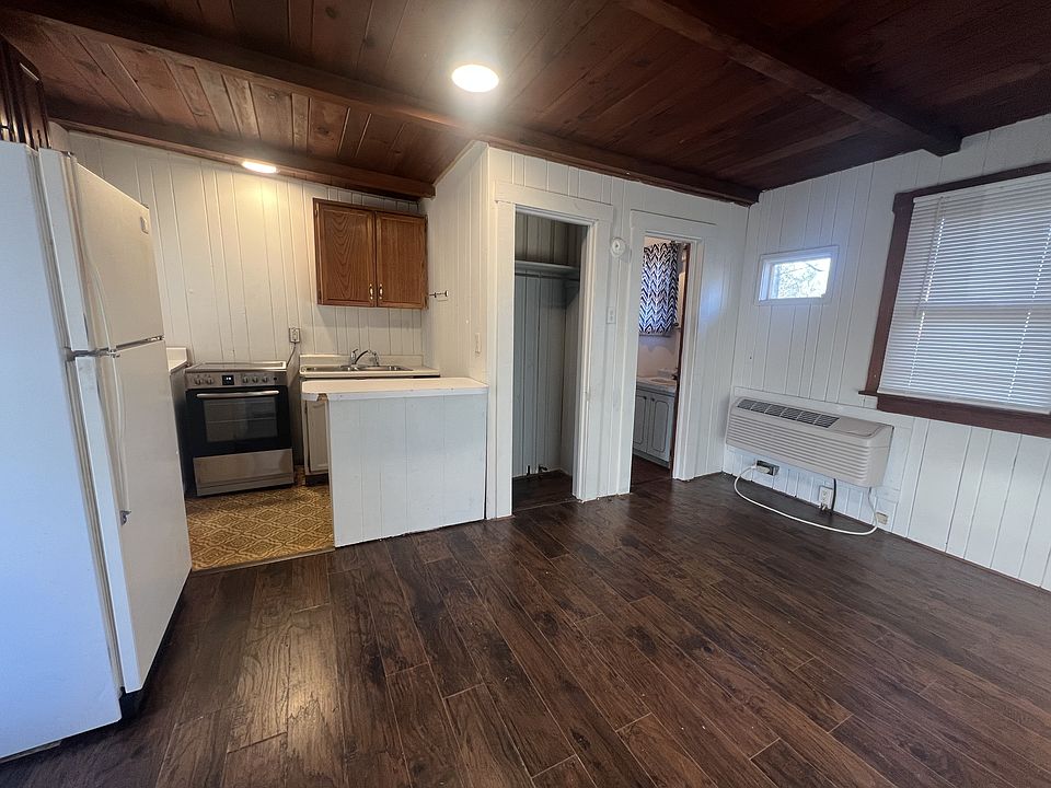 1st image of 920 Greenville Hwy #11345316