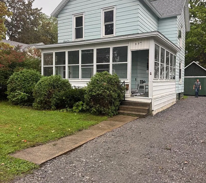 370 Broadwell Ave