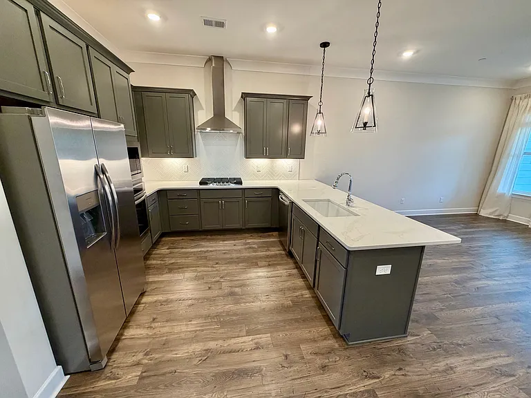 310 Buckwood Ln — Photo 4