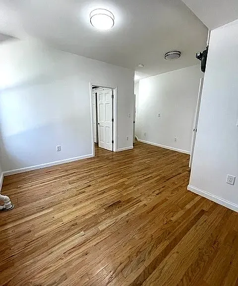 172 Spring St #2 — Photo 4