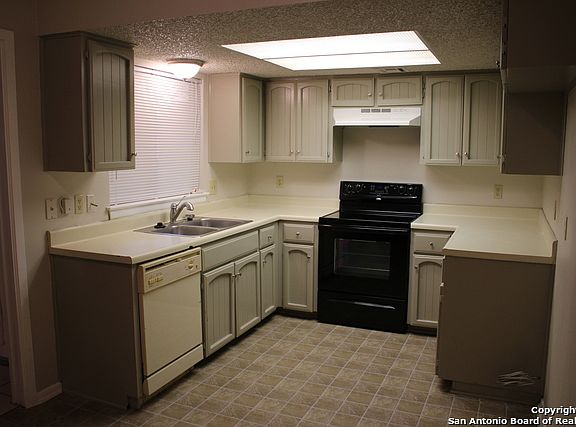 4th image of 6214 Welles Creek Dr