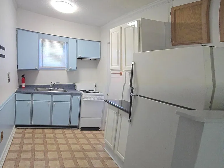 551 E Miracle Strip Pkwy #7 — Photo 6