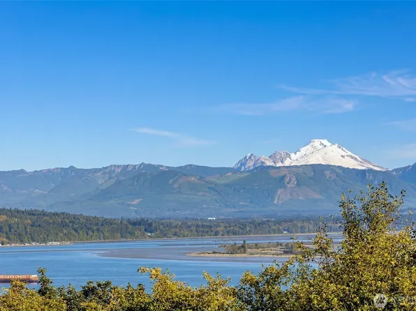 4911 Harbor Lane, Everett, WA 98203