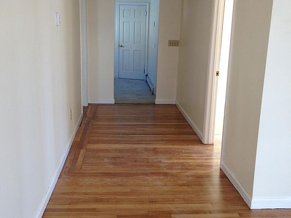 4th image of 63 Medford St Unit 1