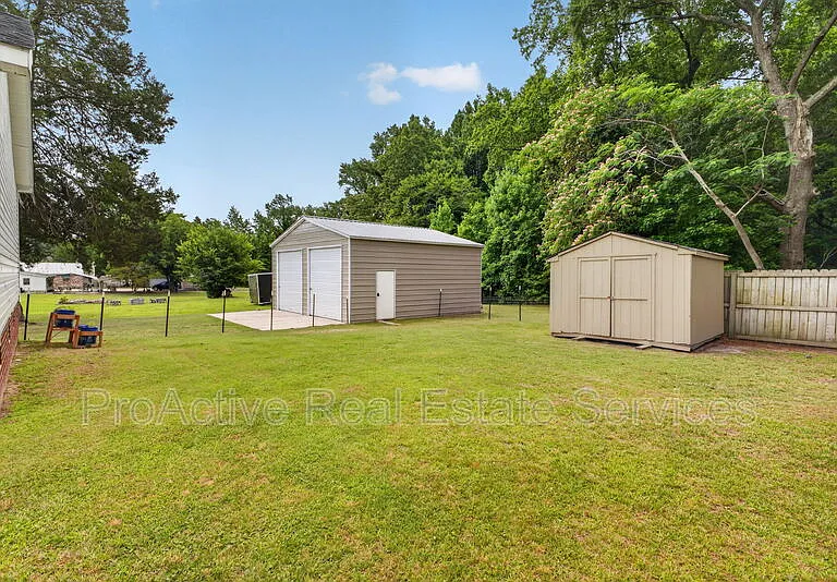 1053 Pitchkettle Rd — Photo 13