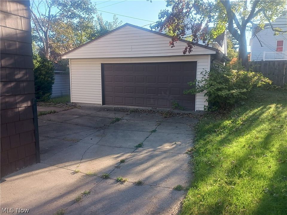 2nd image of 3525 Avalon Rd