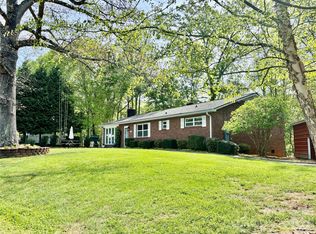 2730 4th Street Pl NW, Hickory, NC 28601