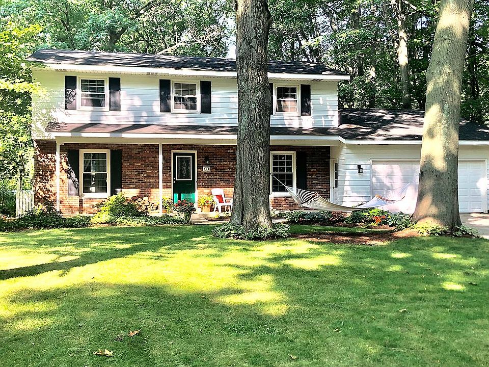 1st image of 364 Hamilton Dr