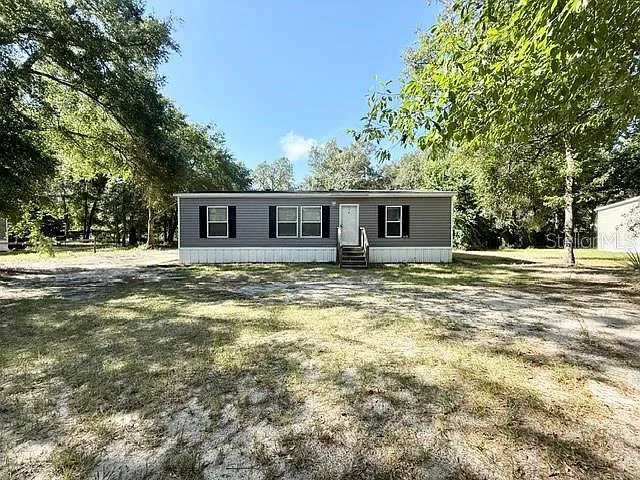 3 bed, 2.0 bath, 1200 sqft, $1,395 — Photo 2