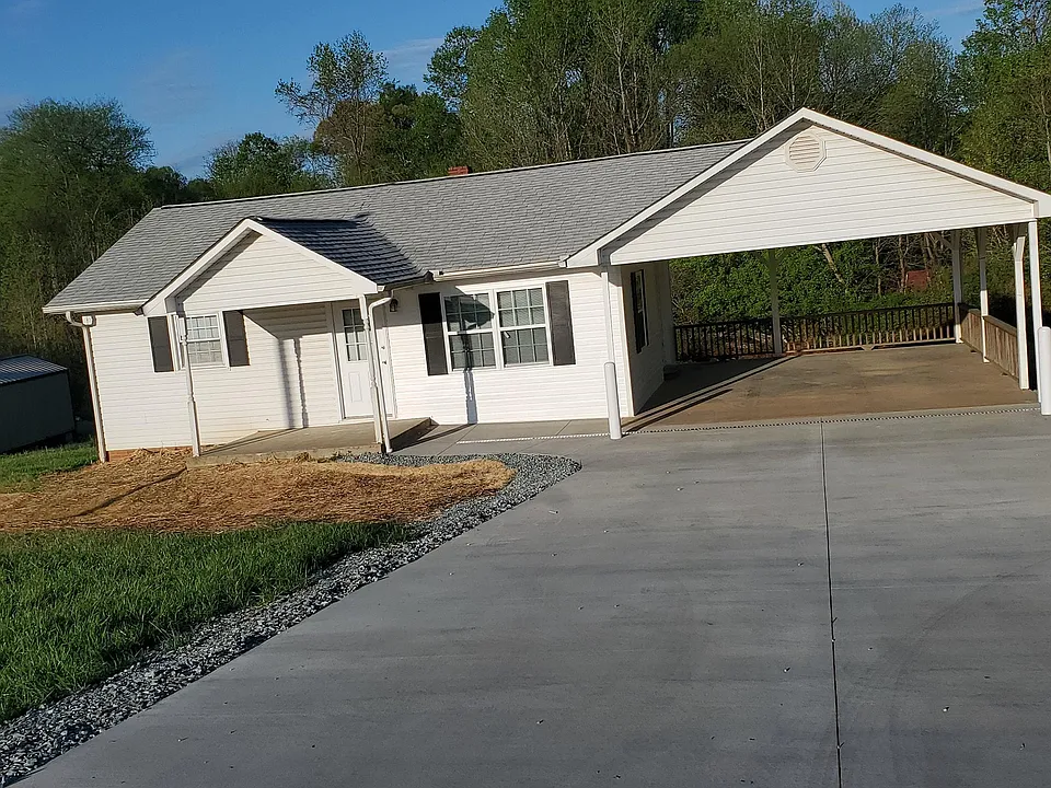 Unit # 733 2 bd, 1 bth.