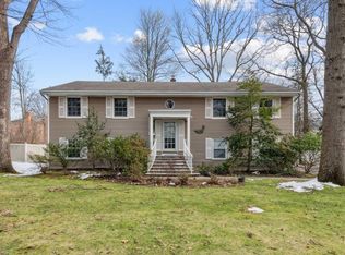 538 Clark Rd, Paramus, NJ 07652
