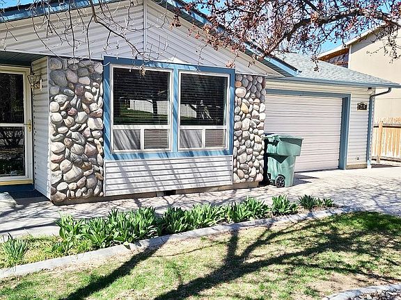 Front of House with Garage