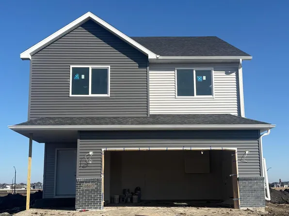 6860 S 32nd St S, Fargo, ND 58104