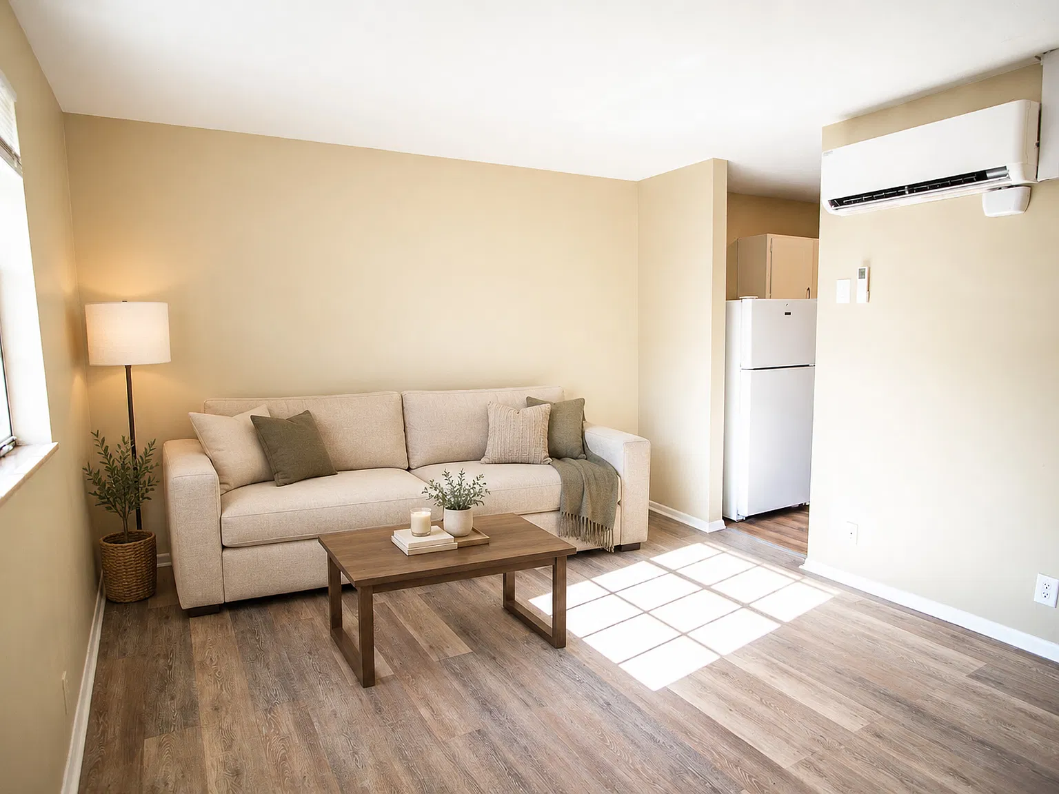 2500 Highland Dr — Photo 3