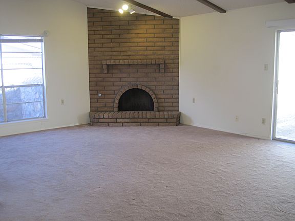Family Room with Fireplace