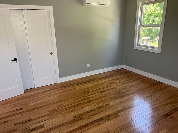 2nd image of 26 Hildreth Pl Floor 2