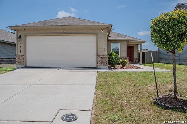 7022 Phoenix Path — Photo 2