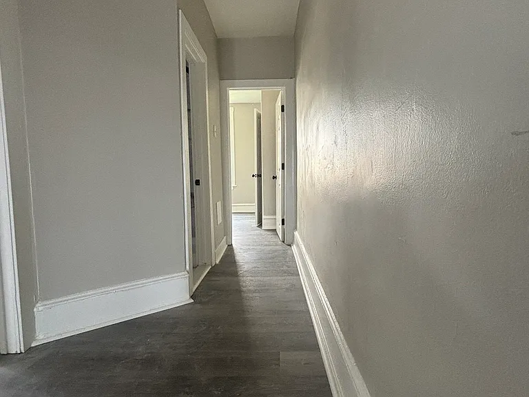 5825 Pemberton St — Photo 18