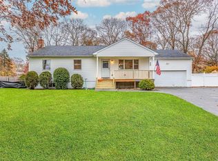 293 Cypress Dr, Mastic Beach, NY 11951