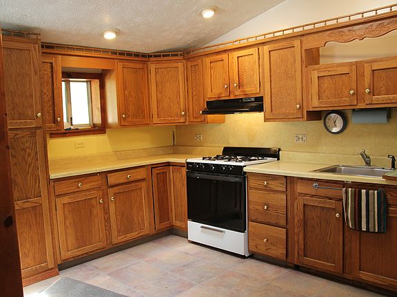 Kitchen vaulted ceiling