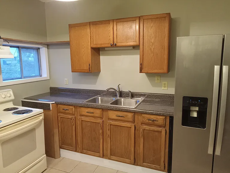 39 Carolina Hts #B — Photo 1