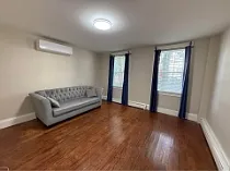 872 Charlotte St — Photo 6