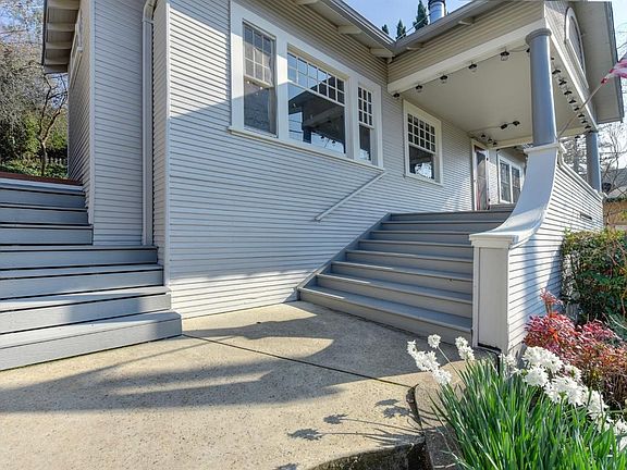 2nd image of 133 Olive St