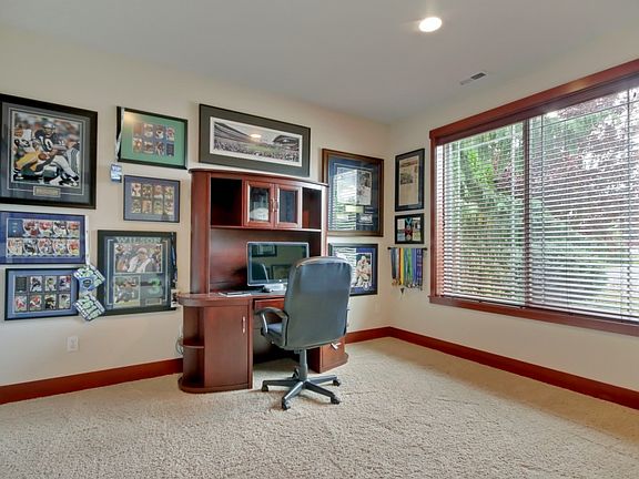 4th image of 18505 87th Avenue Ct E